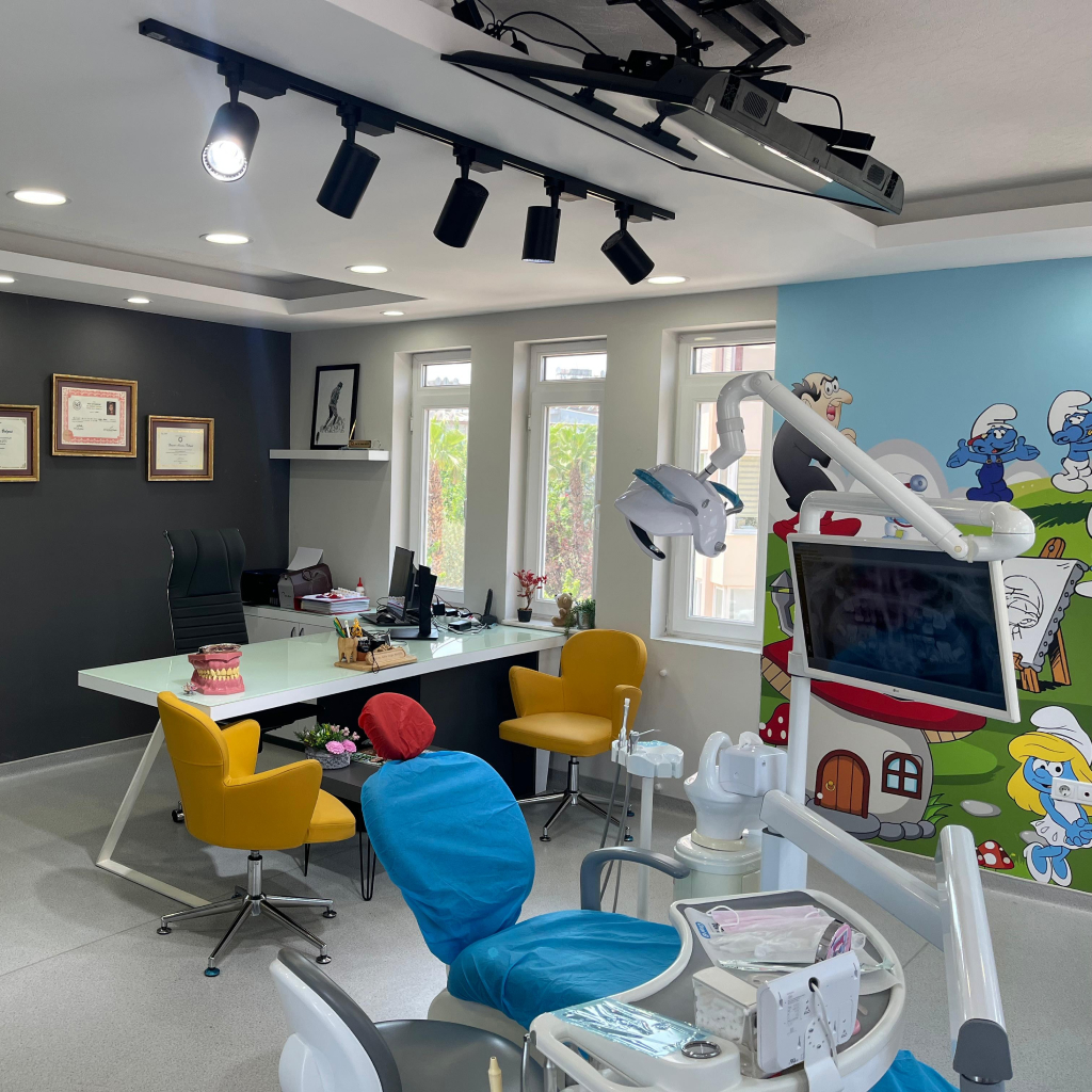 Pediatric dental clinic 1
